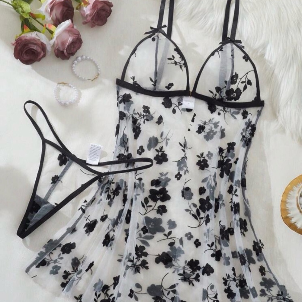 Elegant Black Floral Lingerie Set